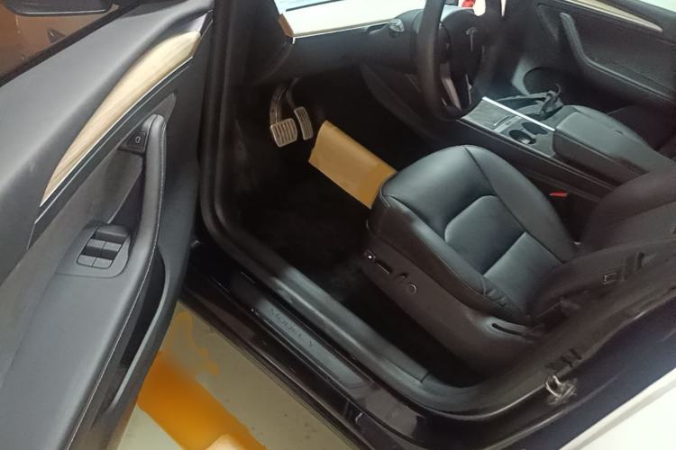 Used Tesla Model Y 2021 Standard Range Rear-Wheel Drive Version Driver Seat