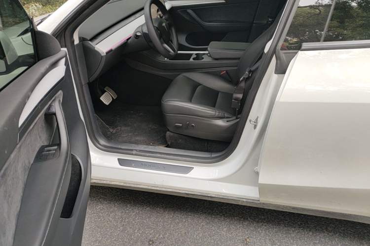 Used Tesla Model Y 2021 Performance High-Performance All-Wheel-Drive Version Driver Seat