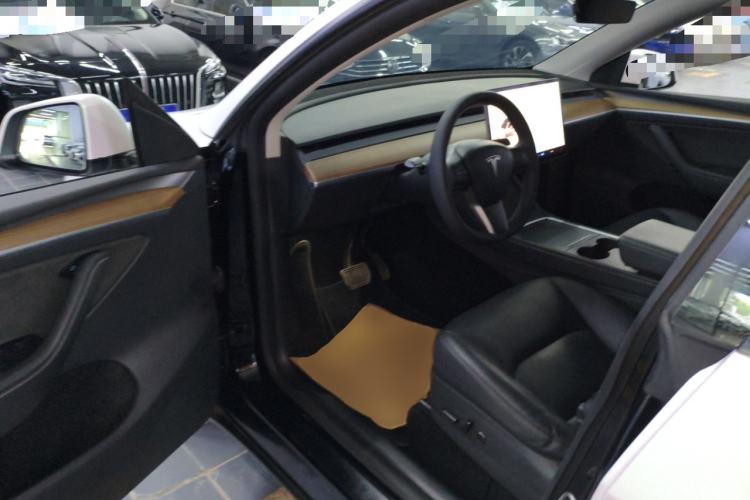 Used Tesla Model Y 2021 Standard Range Rear-Wheel Drive Version Driver Seat