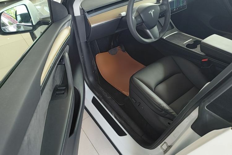 Used Tesla Model Y 2021 Standard Range Rear-Wheel Drive Version Driver Seat