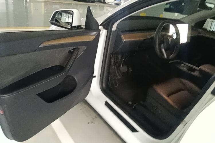 Used Tesla Model Y 2021 Standard Range Rear-Wheel Drive Version Driver Seat