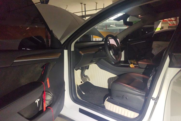 Used Tesla Model Y 2021 Standard Range Rear-Wheel Drive Version Driver Seat