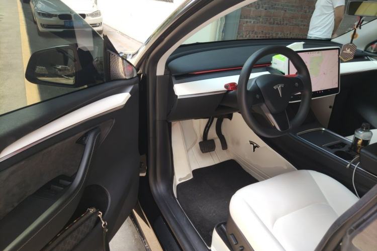 Used Tesla Model Y 2021 Standard Range Rear-Wheel Drive Version Driver Seat