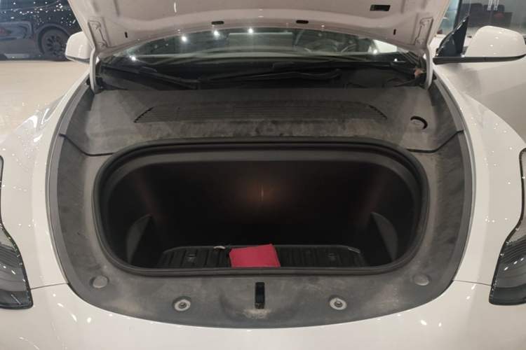 Used Tesla Model Y 2021 Standard Range Rear-Wheel Drive Version Engine Bay