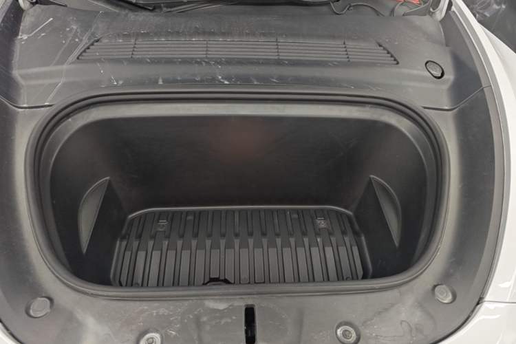 Used Tesla Model Y 2021 Long-Range All-Wheel-Drive Version Engine Bay
