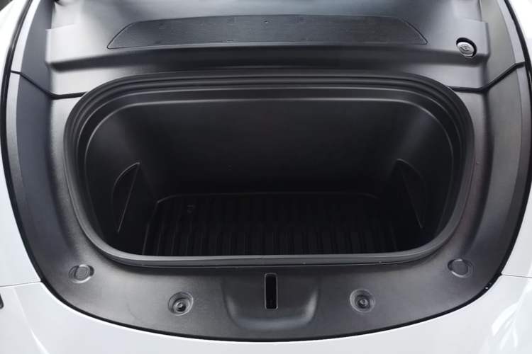 Used Tesla Model Y 2021 Standard Range Rear-Wheel Drive Version Engine Bay
