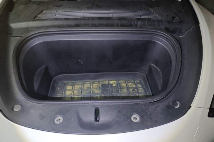 Used Tesla Model Y 2021 Standard Range Rear-Wheel Drive Version Engine Bay