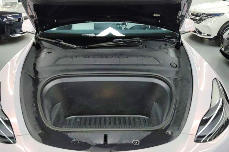 Used Tesla Model Y 2021 Performance High-Performance All-Wheel-Drive Version Engine Bay