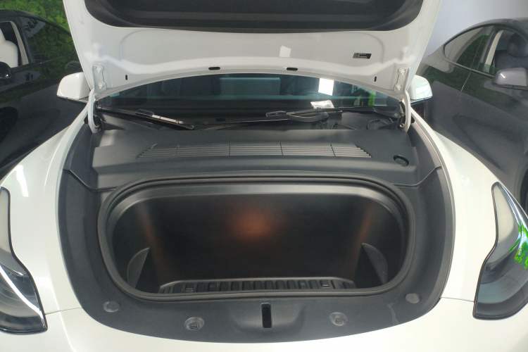 Used Tesla Model Y 2021 Performance High-Performance All-Wheel-Drive Version Engine Bay