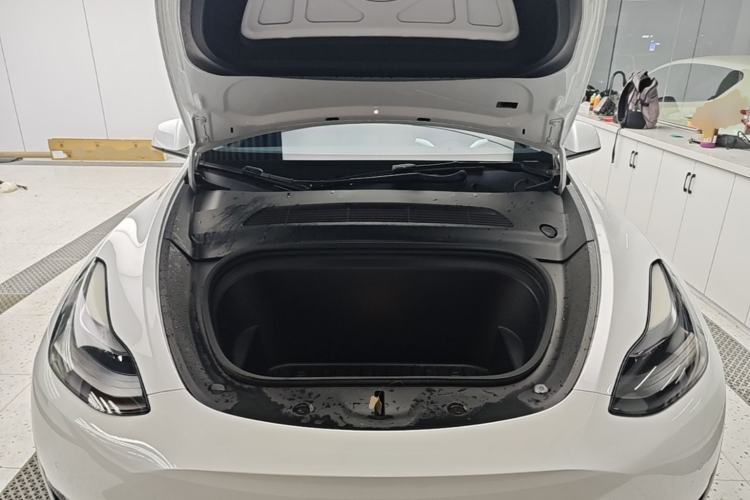Used Tesla Model Y 2021 Standard Range Rear-Wheel Drive Version Engine Bay