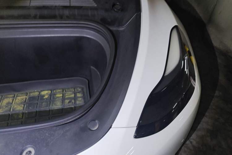 Used Tesla Model Y 2021 Standard Range Rear-Wheel Drive Version Engine Bay Left