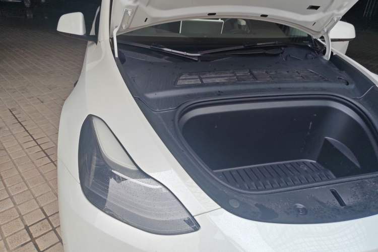 Used Tesla Model Y 2021 Standard Range Rear-Wheel Drive Version Engine Bay Right
