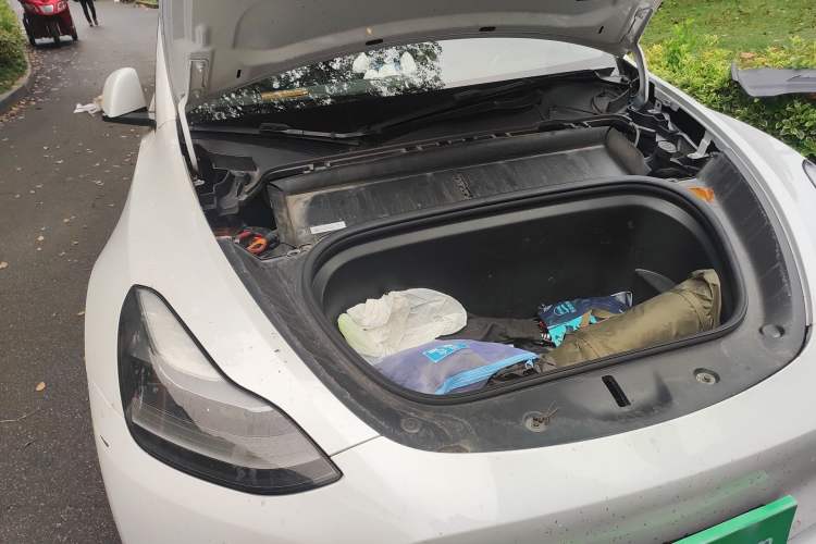 Used Tesla Model Y 2021 Standard Range Rear-Wheel Drive Version Engine Bay Right