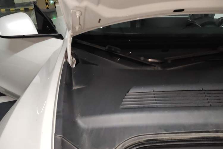 Used Tesla Model Y 2021 Standard Range Rear-Wheel Drive Version Engine Bay Right