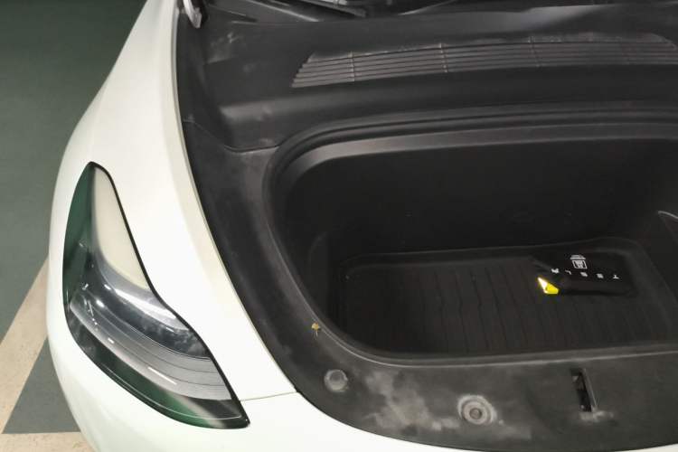 Used Tesla Model Y 2021 Standard Range Rear-Wheel Drive Version Engine Bay Right