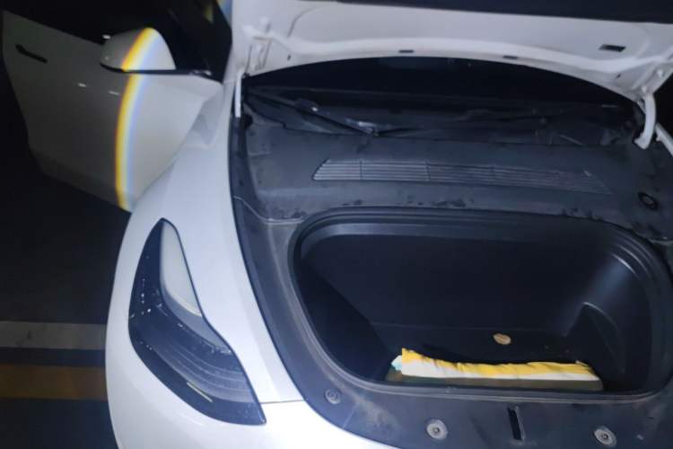 Used Tesla Model Y 2021 Standard Range Rear-Wheel Drive Version Engine Bay Right