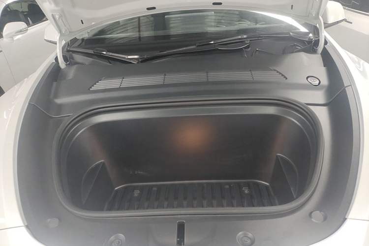 Used Tesla Model Y 2021 Long-Range All-Wheel-Drive Version 3D7 Engine Bay