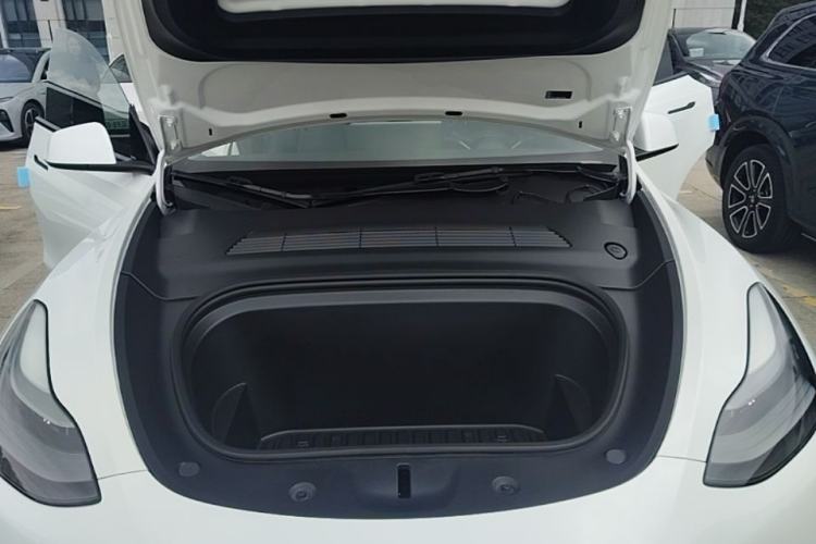 Used Tesla Model Y 2021 Standard Range Rear-Wheel Drive Version Engine Bay