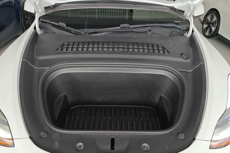 Used Tesla Model Y 2021 Long-Range All-Wheel-Drive Version Engine Bay
