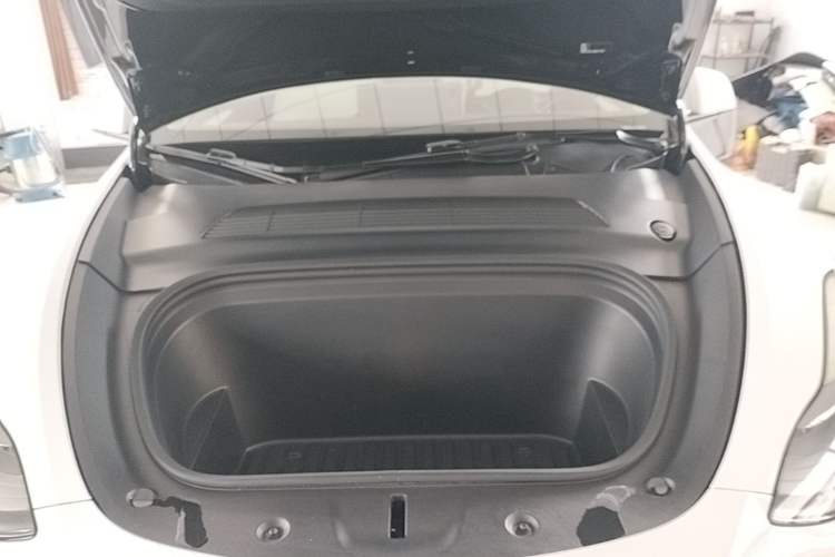 Used Tesla Model Y 2021 Standard Range Rear-Wheel Drive Version Engine Bay