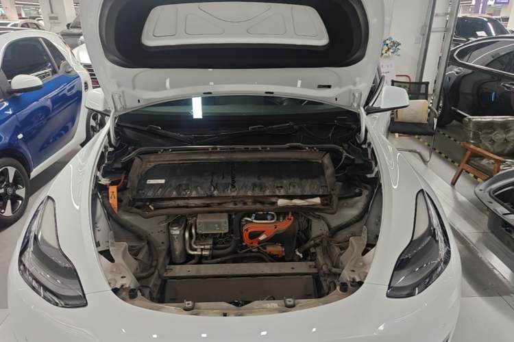 Used Tesla Model Y 2021 Long-Range All-Wheel-Drive Version 3D7 Engine Bay