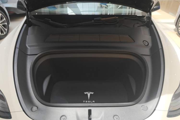 Used Tesla Model Y 2021 Standard Range Rear-Wheel Drive Version Engine Bay