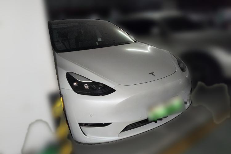 Used Tesla Model Y 2021 Long-Range All-Wheel-Drive Version 3D7 Exterior 2