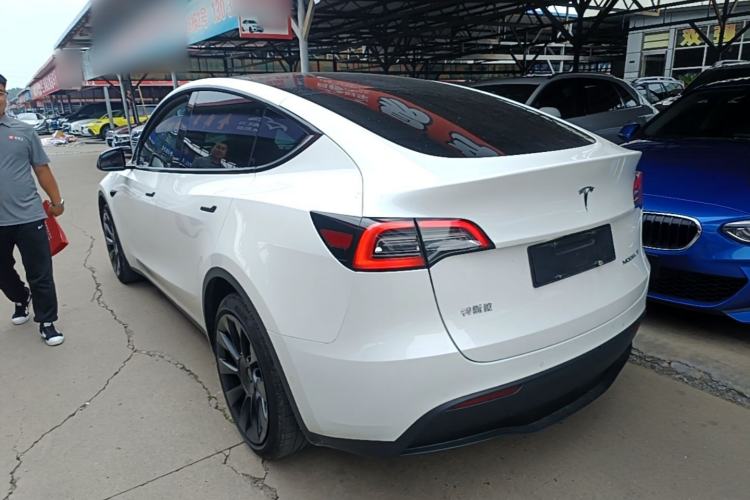 Used Tesla Model Y 2021 Revised Version 2 Long-Range All-Wheel-Drive Edition Exterior 2