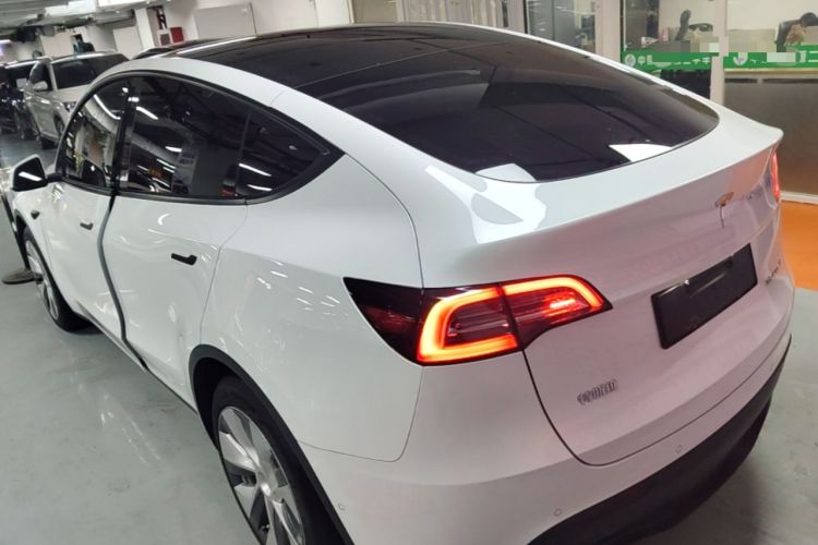 Used Tesla Model Y 2021 Standard Range Rear-Wheel Drive Version Exterior 2