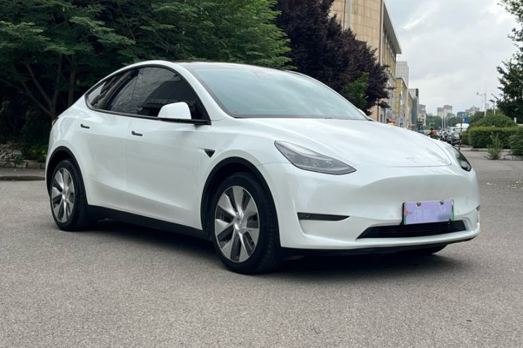 Used Tesla Model Y 2021 Long-Range All-Wheel-Drive Version Exterior 2