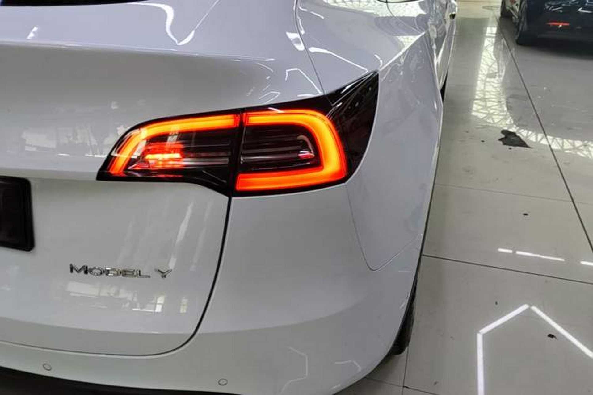 Used Tesla Model Y 2021 Standard Range Rear-Wheel Drive Version Exterior 3