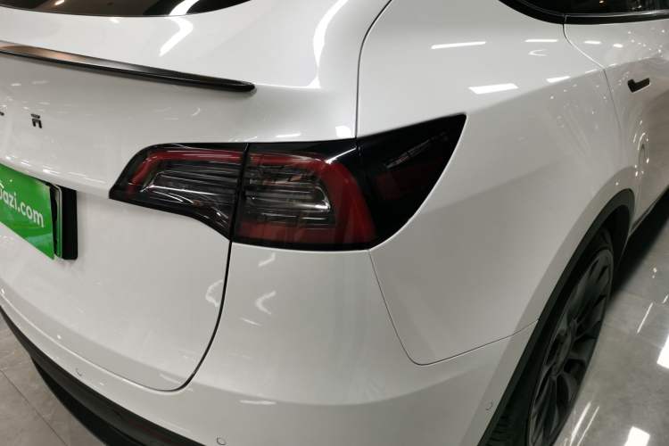 Used Tesla Model Y 2021 Performance High-Performance All-Wheel-Drive Version Exterior 3