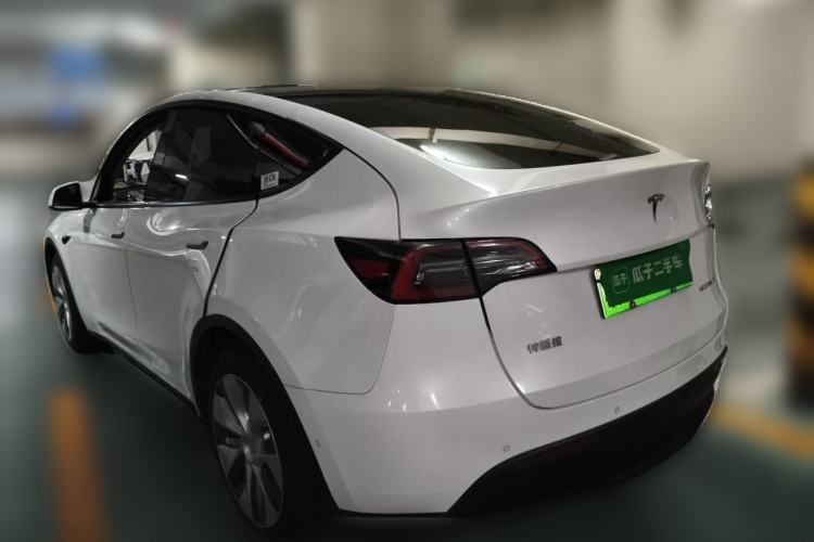 Used Tesla Model Y 2021 Standard Range Rear-Wheel Drive Version Exterior 3