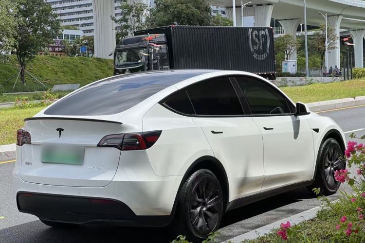 Used Tesla Model Y 2021 Long-Range All-Wheel-Drive Version 3D7 Exterior 3