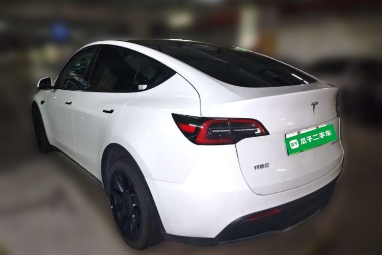 Used Tesla Model Y 2021 Long-Range All-Wheel-Drive Version Exterior 3