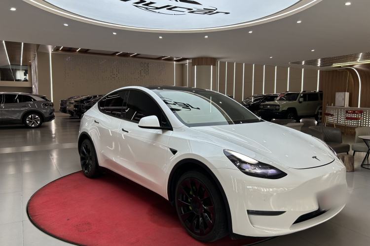 Used Tesla Model Y 2021 Revised Version 2 Long-Range All-Wheel-Drive Edition Exterior 3