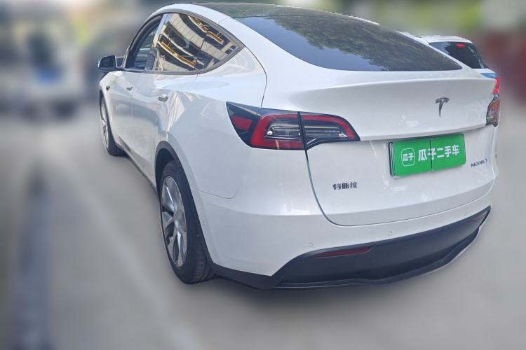 Used Tesla Model Y 2021 Standard Range Rear-Wheel Drive Version Exterior 3