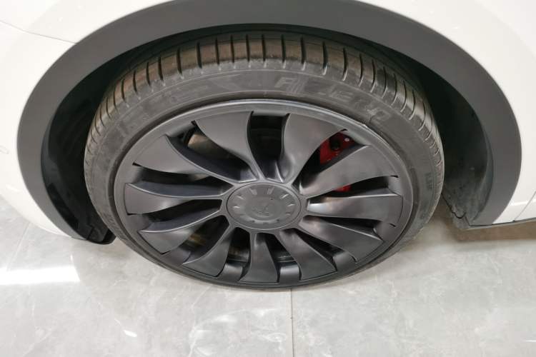 Used Tesla Model Y 2021 Performance High-Performance All-Wheel-Drive Version Exterior 4