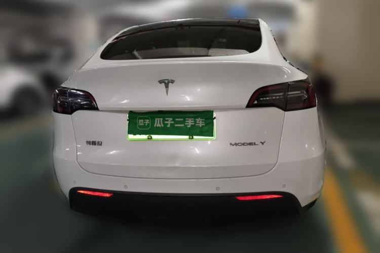 Used Tesla Model Y 2021 Standard Range Rear-Wheel Drive Version Exterior 4