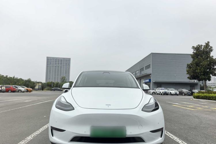 Used Tesla Model Y 2021 Revised Version 2 Long-Range All-Wheel-Drive Edition Exterior 4