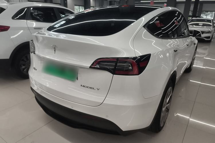 Used Tesla Model Y 2021 Revised Version 2 Long-Range All-Wheel-Drive Edition Exterior 5