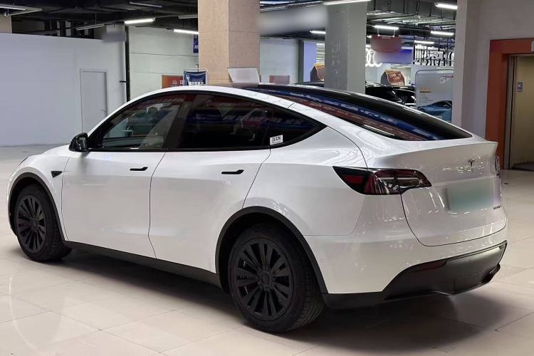 Used Tesla Model Y 2021 Long-Range All-Wheel-Drive Version Exterior 7
