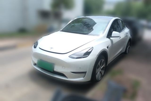 Used Tesla Model Y 2021 Long-Range All-Wheel-Drive Version