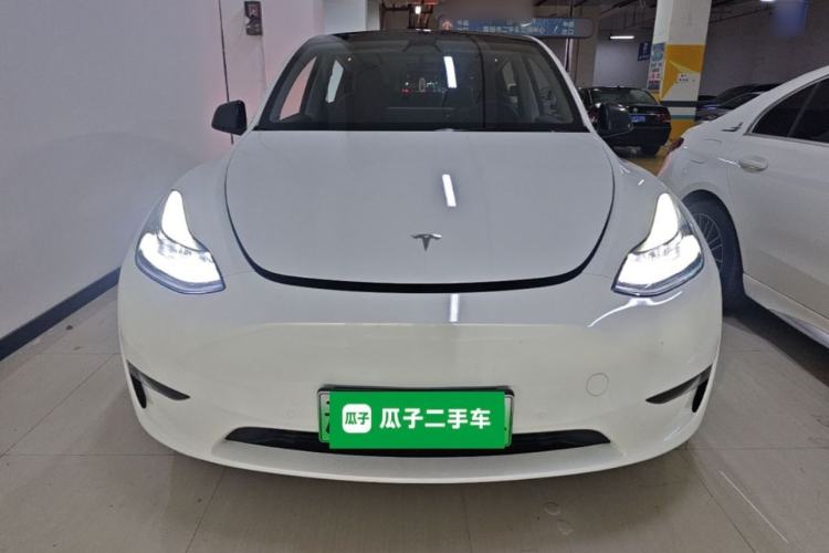 Used Tesla Model Y 2021 Long-Range All-Wheel-Drive Version Front