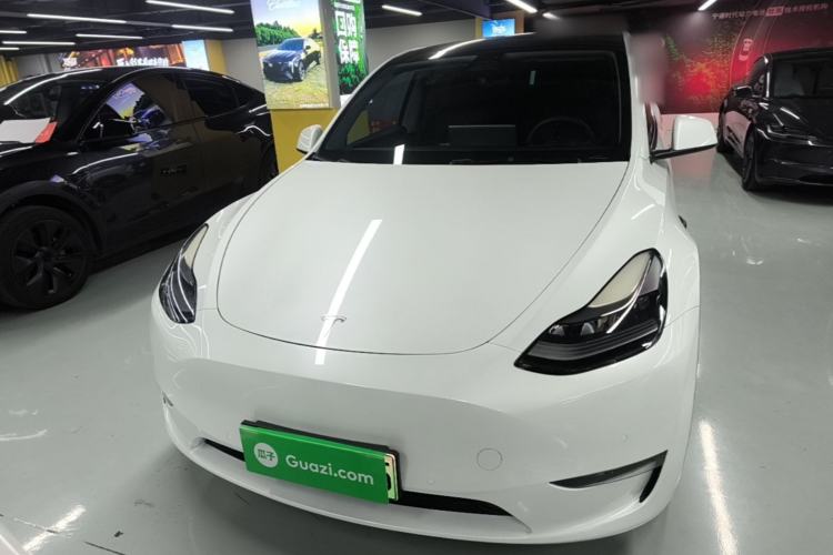 Used Tesla Model Y 2021 Long-Range All-Wheel-Drive Version Front