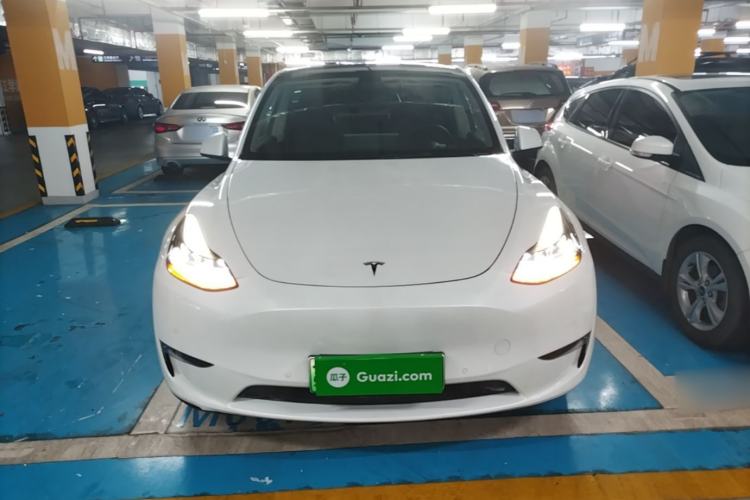Used Tesla Model Y 2021 Standard Range Rear-Wheel Drive Version Front