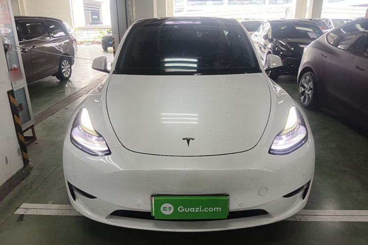 Used Tesla Model Y 2021 Long-Range All-Wheel-Drive Version 3D7 Front