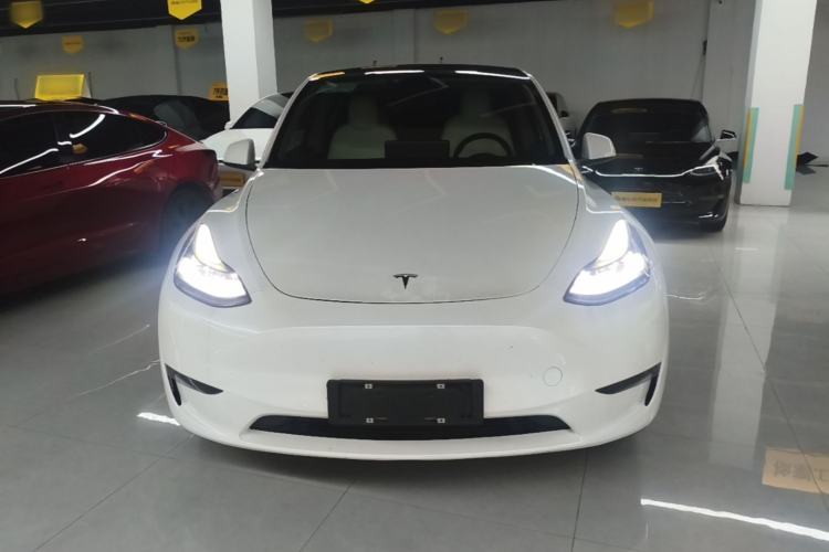 Used Tesla Model Y 2021 Long-Range All-Wheel-Drive Version 3D7 Front