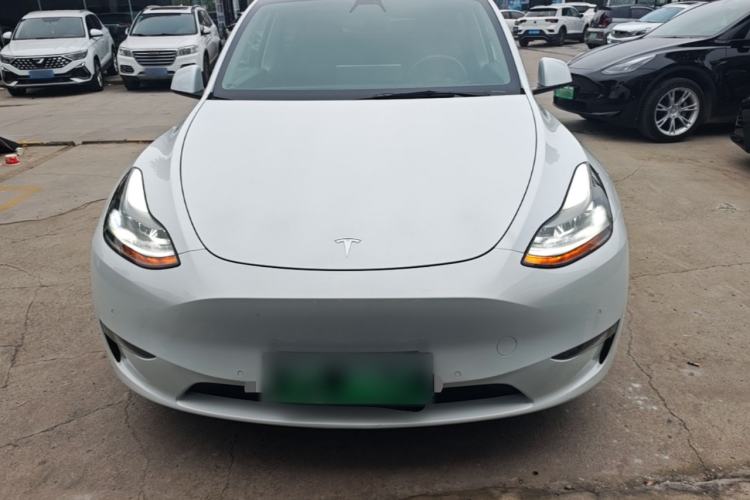 Used Tesla Model Y 2021 Long-Range All-Wheel-Drive Version Front