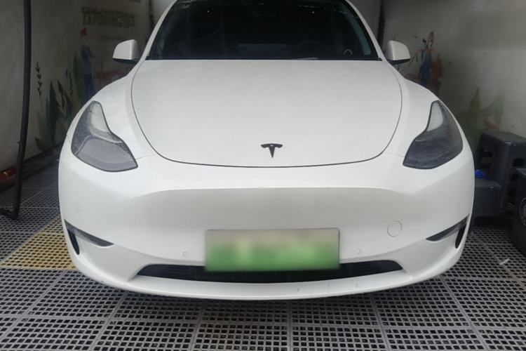 Used Tesla Model Y 2021 Long-Range All-Wheel-Drive Version 3D7 Front